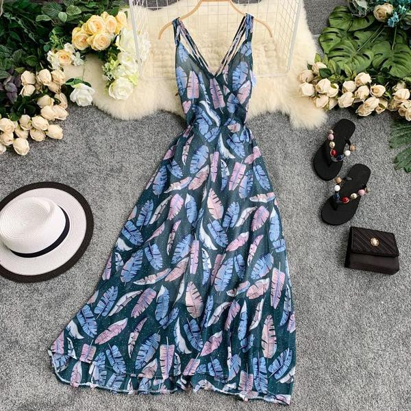 Stílusos női ruha virágmintával több színben