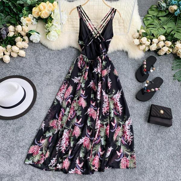 Stílusos női ruha virágmintával több színben