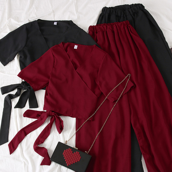 Stílusos női szett két részből, különböző színekben