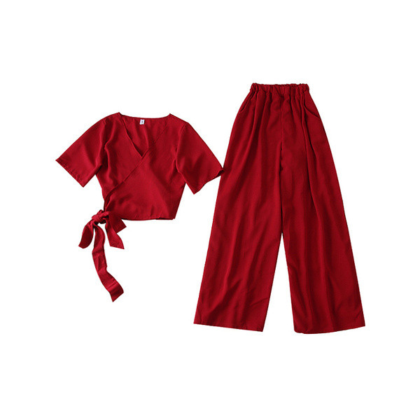 Stílusos női szett két részből, különböző színekben