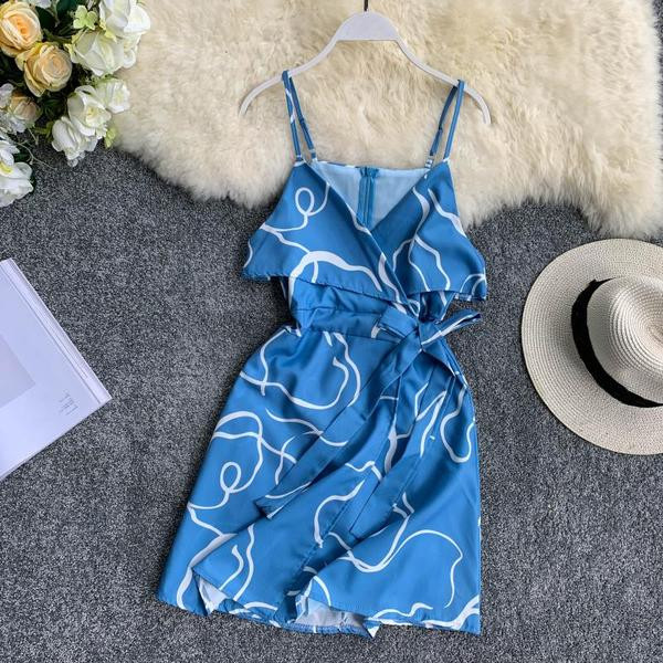 Nyári női ruha vékony pántokkal több színben