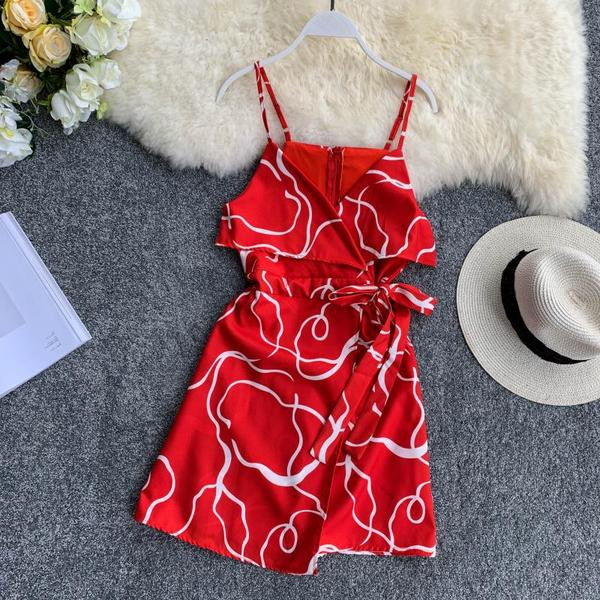 Nyári női ruha vékony pántokkal több színben