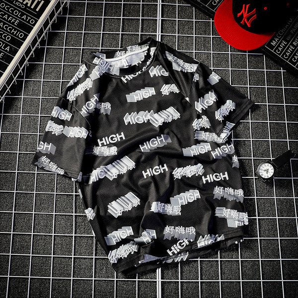 Fekete-fehér modern férfi póló feliratokkal