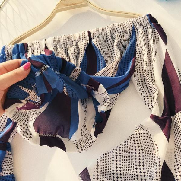 Női blúz rövid modell lótusz ujjú