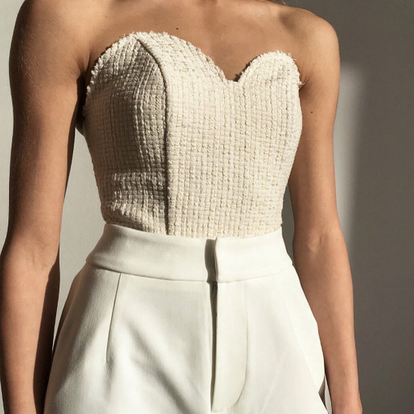 Bustieră elegantă de damă în alb-negru