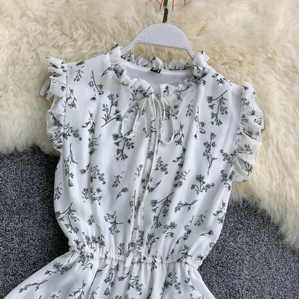 Modern női nyári ruha szabású modell több színben