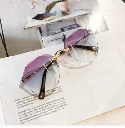 Stílusos női szemüveg több színben