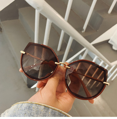 Női napszemüveg három színben