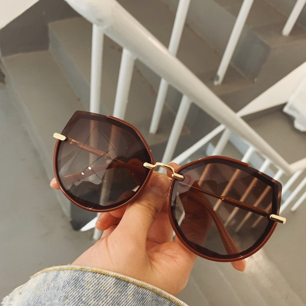 Női napszemüveg három színben