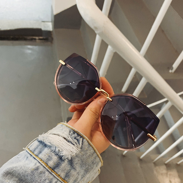 Női napszemüveg három színben