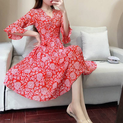 Női ruha virágmintás több színben