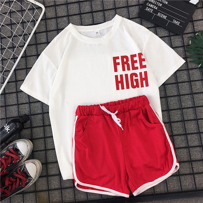 Két részből álló, több színben feliratos sport-alkalmi női szett