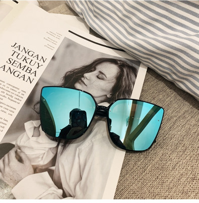 Ochelari moderni de damă în cinci culori