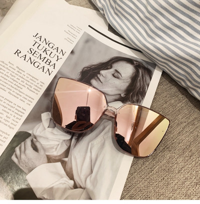 Ochelari moderni de damă în cinci culori