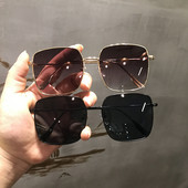 Stílusos női szemüveg nyárra, különböző színekben