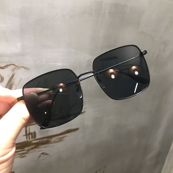 Stílusos női szemüveg nyárra, különböző színekben