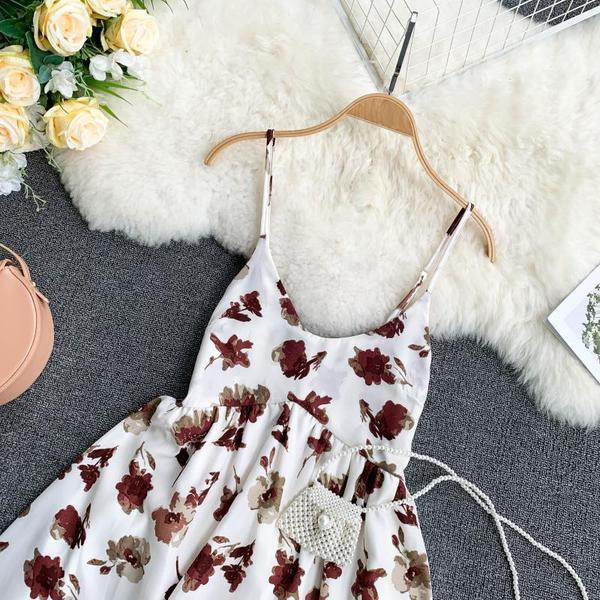 Rochie de vara dama cu bretele subtiri si model floral