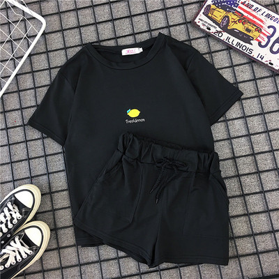 Napi női nyári szett fekete, fehér és rózsaszín felrakással