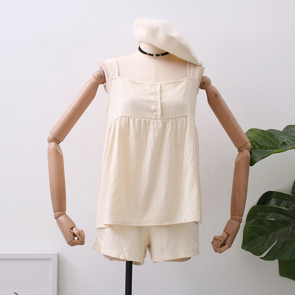 Kétrészes női napi szett, gombokkal több színben