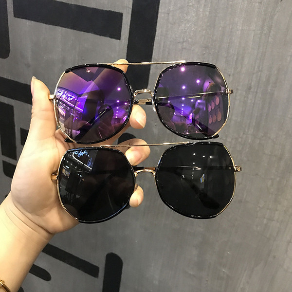 Női szemüveg tükrös lencsékkel