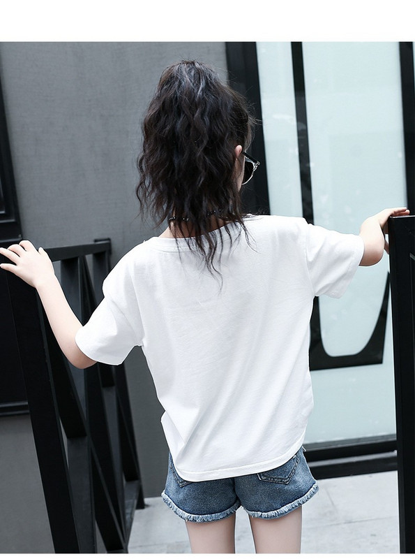 Modern gyerek póló lányoknak két színben hímzéssel