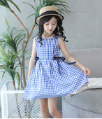 Stílusos, kockás gyerekruha O-nyakú