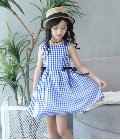 Стилна детска карирана рокля с О-образно деколте