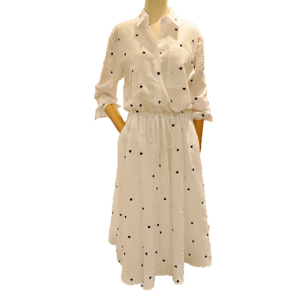 Fehér női ruha mintával