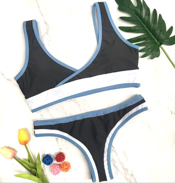 Stílusos kétrészes fürdőruha öt színben
