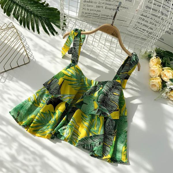 Modern női alsónadrág rövid modell színes rátéttel