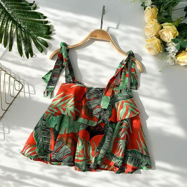 Modern női alsónadrág rövid modell színes rátéttel