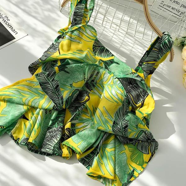 Modern női alsónadrág rövid modell színes rátéttel