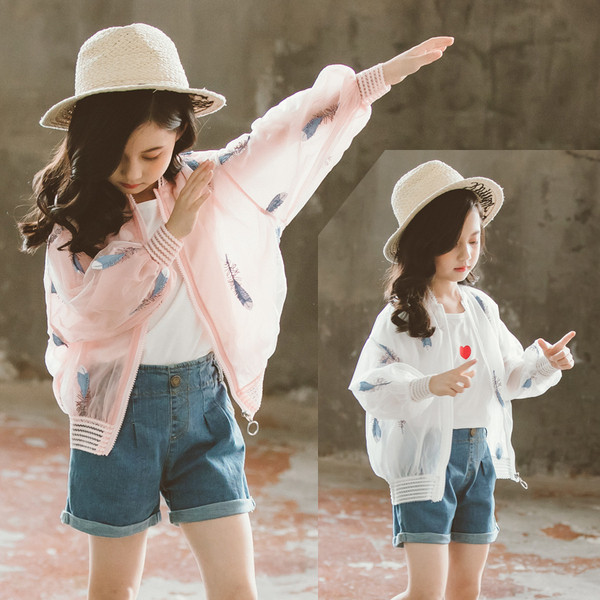 Gyermek tavaszi kabát lányoknak fehér és rózsaszín színben