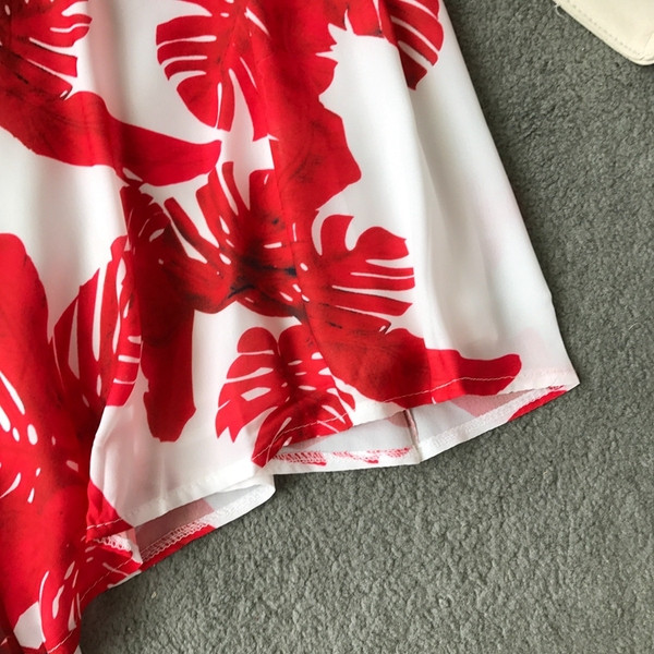 Modern női overál csupasz háttal, vékony pántokkal