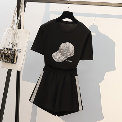 Set casual de dama din doua bucati de pantaloni scurti si un tricou alb si negru