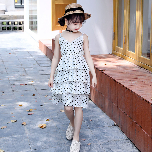 Stílusos gyerekruha két színben V-nyakkal és vékony pántokkal