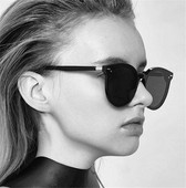 Modern kerek napszemüveg több színben