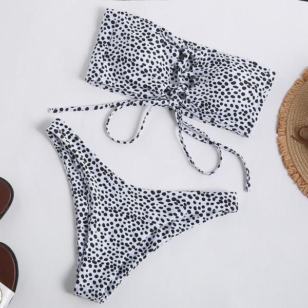 Modern női fürdőruha mintás és elemes nyakkendőkkel