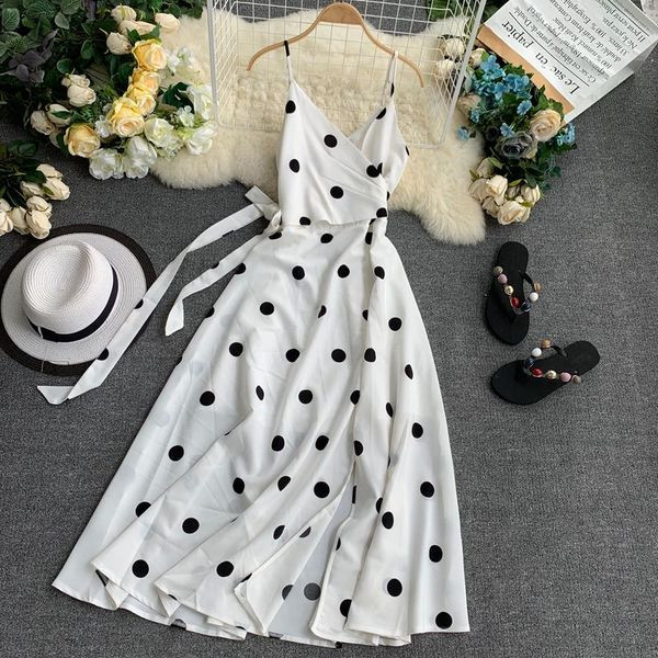 Pöttyös női nyári ruha fehér színben