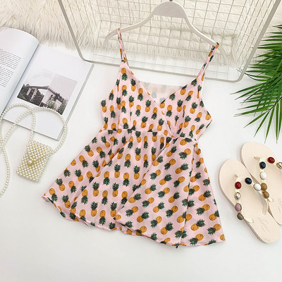 Stílusos női felső V-nyakkal, többféle színben