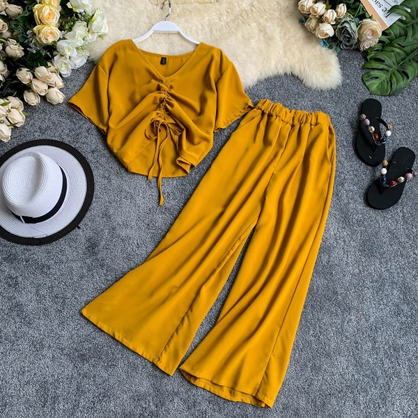 Modern női szett kétrészes nyakkendővel két színben