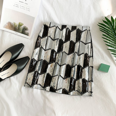 Stílusos női szoknya magas derékkal és flitterekkel, két színben