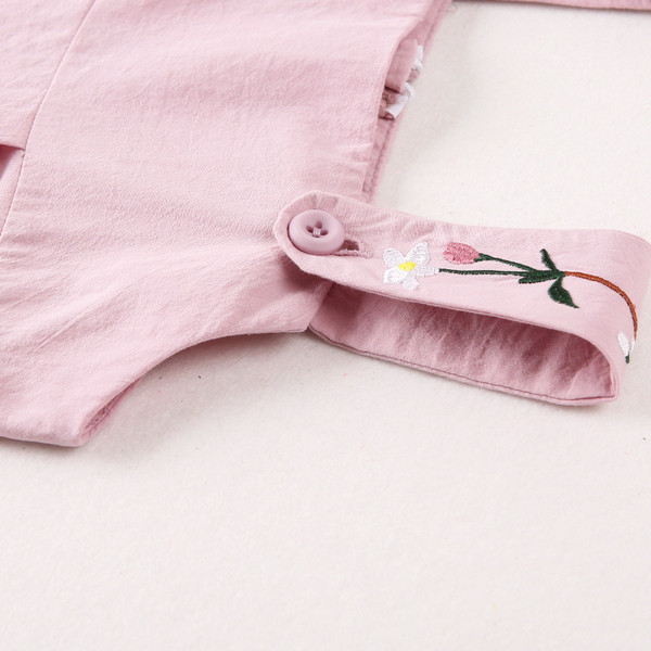 Modern gyerekruha szürke és rózsaszín pántokkal