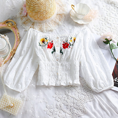 Modern női blúz több színben hímzéssel