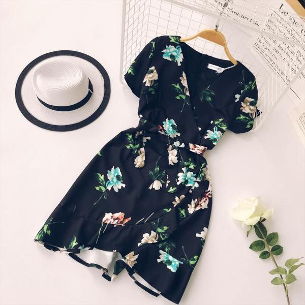 Modern női ruha V-nyakkal, virágmintával több színben