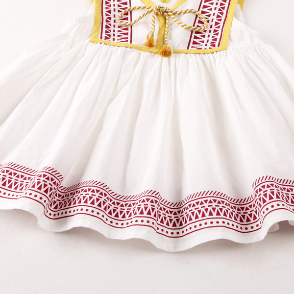 Rochie moderna pentru copii pentru fete cu broderie in alb