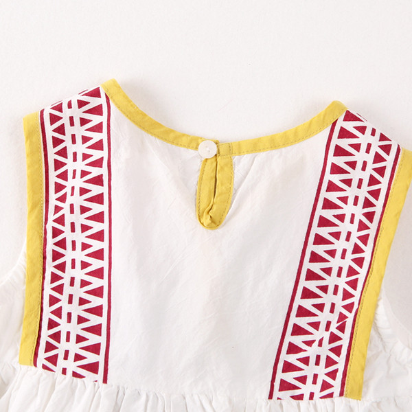 Rochie moderna pentru copii pentru fete cu broderie in alb