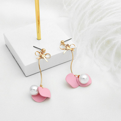 Cercei de dama in trei culori cu perle decorative