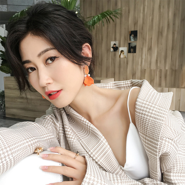 Stílusos női fülbevaló különböző színekben