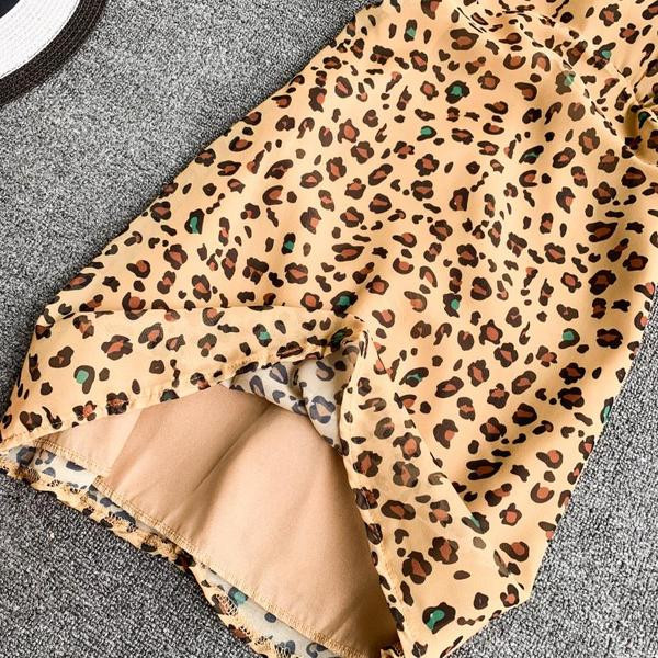 Stílusos női ruha leopárd mintával